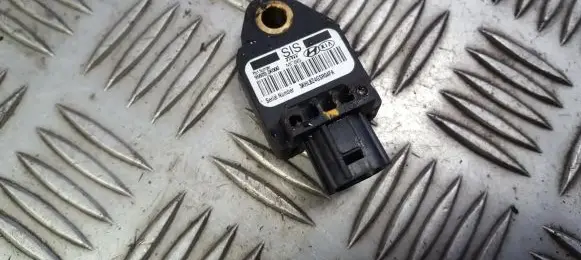 KIA Ceed Airbag deployment crash/impact sensor 959203K000 95920-3K000