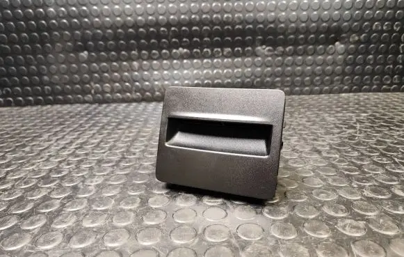 Skoda Octavia Mk3 (5E) Ashtray (rear) 5E0863284