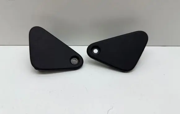 Volvo XC60 Radiator mount bracket 30723366 30723367