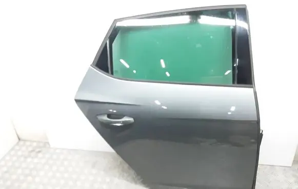 Seat Leon (5F) Rear door