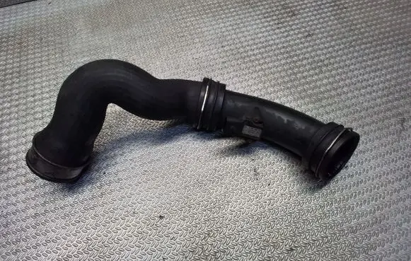 Volkswagen Transporter - Caravelle T5 Intercooler hose/pipe 7H0145955