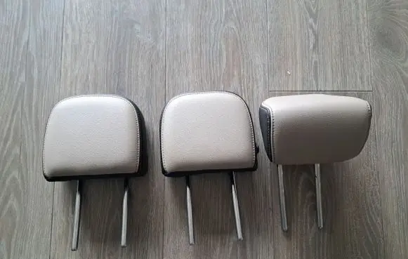 Ford Escape III Rear seat headrest DFD