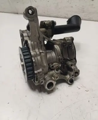 Skoda Octavia Mk3 (5E) Oil pump 04L145208H CRK