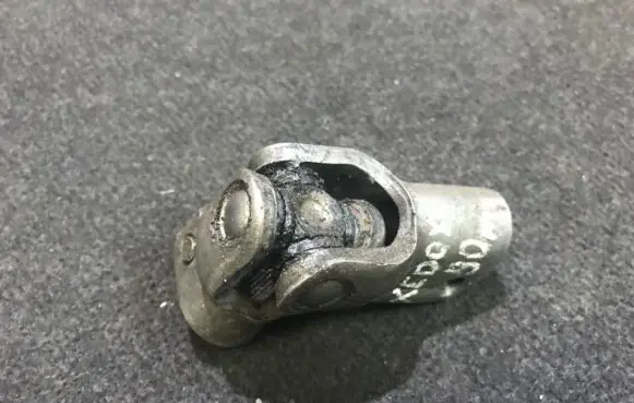 Mazda Xedos 6 Steering column universal joint