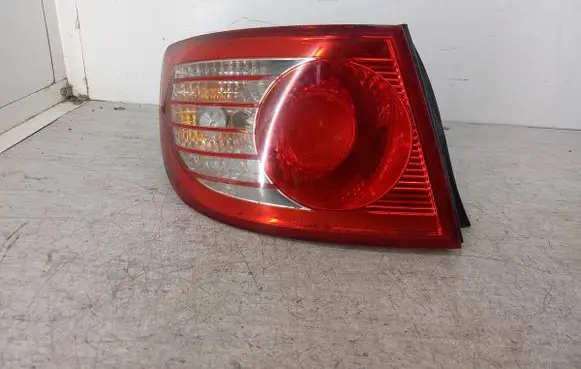 Hyundai Elantra Rear/tail lights 