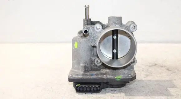 Toyota Auris 150 Throttle valve 2203037060