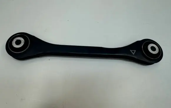 Porsche Macan (95B) Rear upper control arm/wishbone 8K0501529
