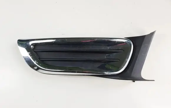 Citroen C3 Picasso Front bumper lower grill