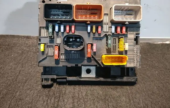 Citroen C3 BSM Control unit 9664055480