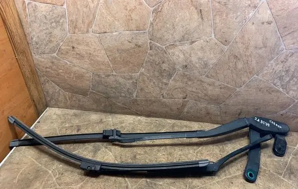 Mercedes-Benz CLS C218 X218 Windshield/front glass wiper blade A2188200444