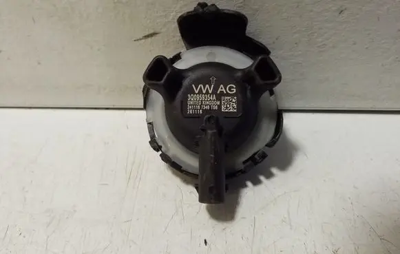 Volkswagen PASSAT B8 Airbag deployment crash/impact sensor 3Q0959354A