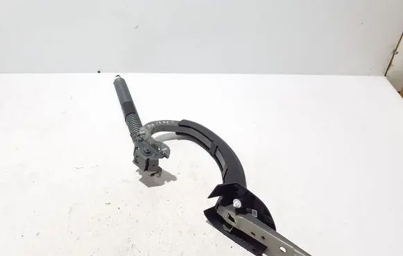 Tailgate/trunk/boot hinge