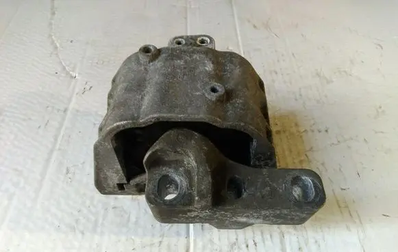 Audi A3 S3 8P Engine mount bracket 1J0199262