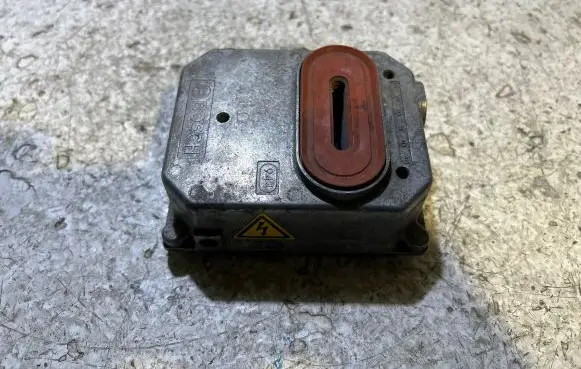 Mercedes-Benz S W220 Headlight ballast module Xenon 1307329052 9670301640 1Q0829352