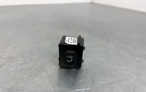 Jeep Grand Cherokee Tailgate opening switch 04602751AA