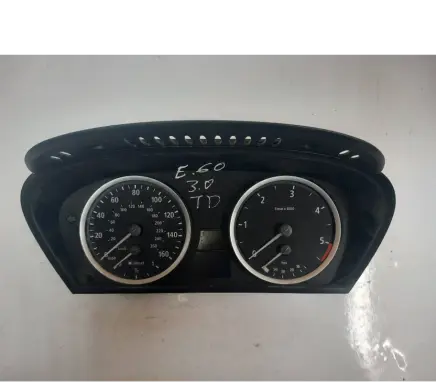 BMW 5 E60 E61 Speedometer (instrument cluster) 62116945634 110080213 699030890J