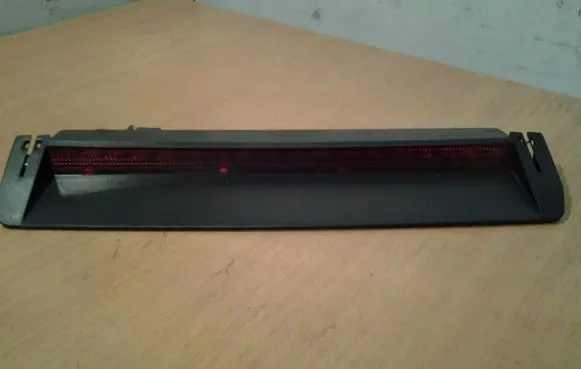 Volkswagen PASSAT B6 Third/center stoplight 1K5945097
