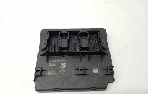 Volkswagen PASSAT B7 Comfort/convenience module 3AA937087 BCMPQ47