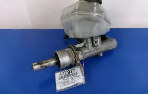 Ford Mondeo Mk III Master brake cylinder 22407779