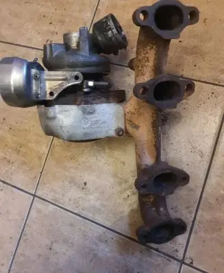 Volkswagen PASSAT B6 Turbo 03g253014m 710024547 8v39a0072