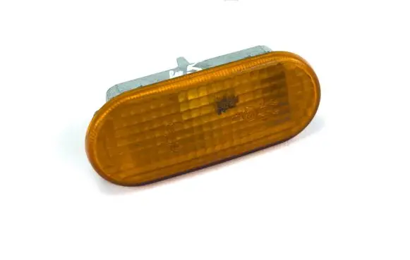 Volkswagen Golf IV Front fender indicator light 3B0949117