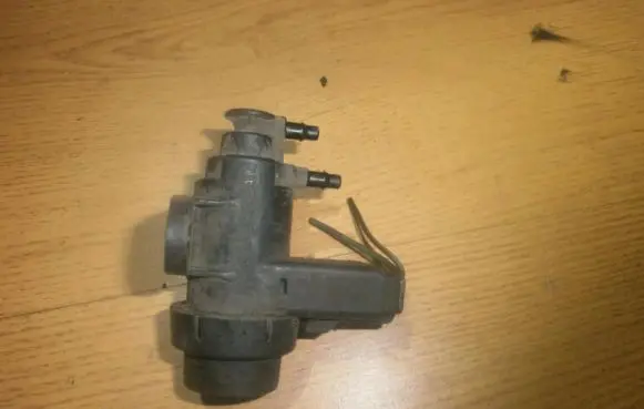 Ford Mondeo MK II Turbo solenoid valve F0TEA1A