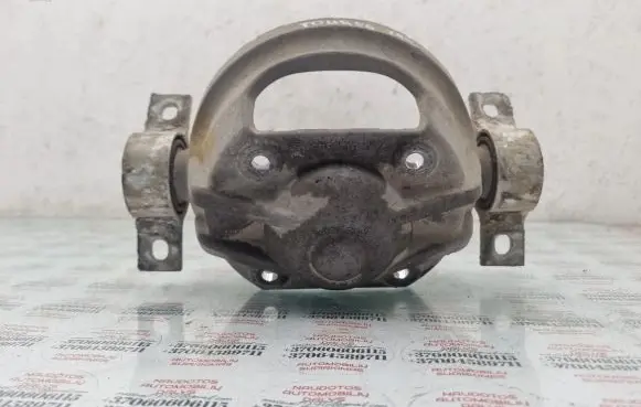 Volkswagen Touareg I Coil spring/strut mount 7L0512345B