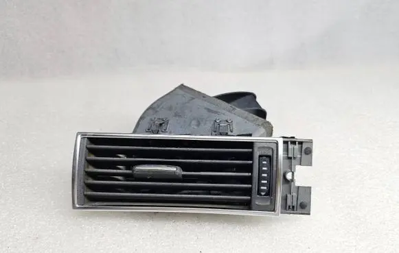Audi A6 S6 C6 4F Dashboard side air vent grill/cover trim 4F2820901A