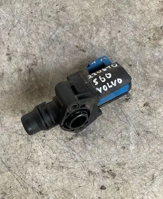 Volvo S60 Coolant heater control valve bm5g8c605da