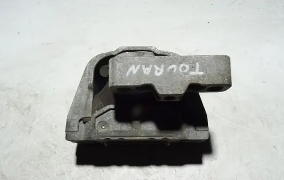 Volkswagen Touran I Engine mount bracket 1K0199262AT