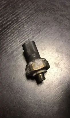 Air conditioning (A/C) pressure sensor