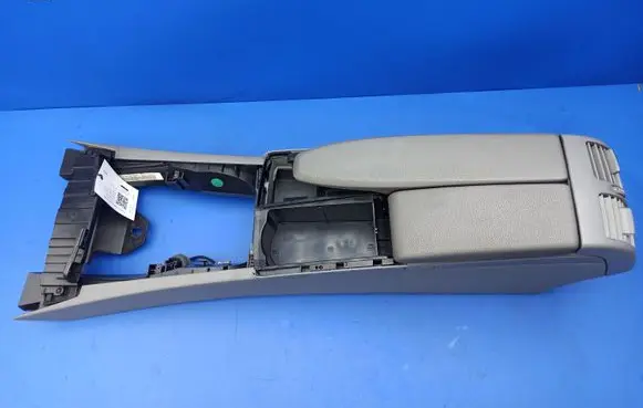 Mercedes-Benz C W204 Armrest A2046802150 6451831200430DBBD352104 A2046800150