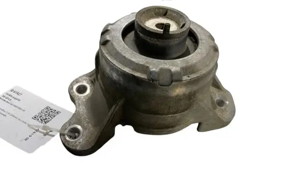 Mercedes-Benz GLC X253 C253 Engine mount bracket A2052407800