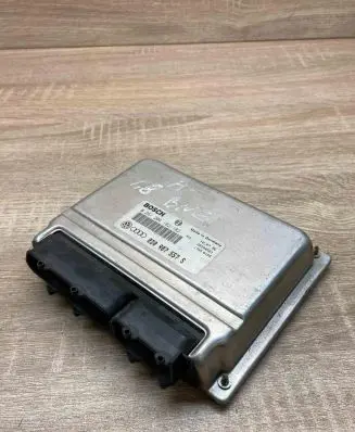 Audi A4 S4 B5 8D Engine control unit/module ECU 8D0907557S 0261204182 183