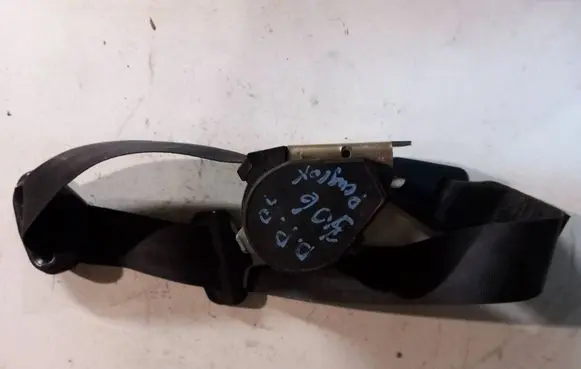 Peugeot 406 Front seatbelt