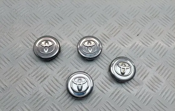 Toyota Corolla Verso AR10 Original wheel cap 426030F010