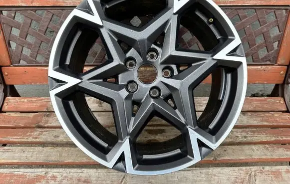 Seat Leon (5F) R19 alloy rim 