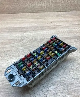 Opel Meriva A Fuse module 93363136 USED
