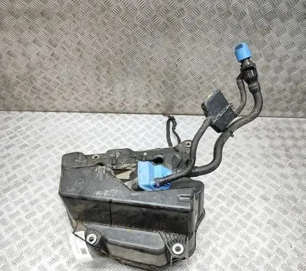Audi A4 Allroad B9 AdBlue liquid reservoir 8W0131878AC 4067423AD