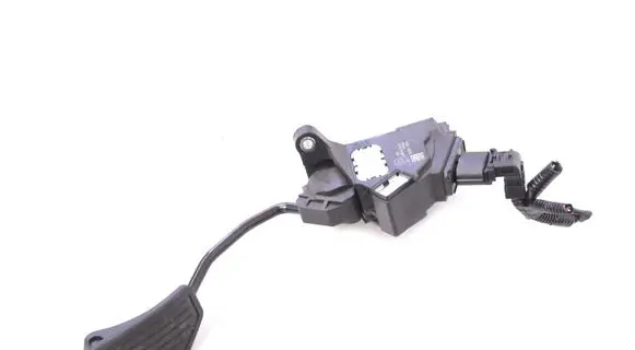 Opel Mokka Accelerator throttle pedal 781100W050
