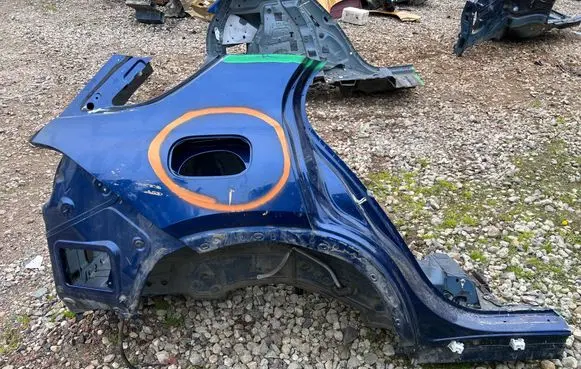 Mercedes-Benz GLE W167 Rear quarter panel A1676102202