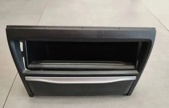 BMW 7 G11 G12 Car ashtray 58450713 9302185