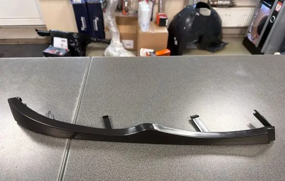 BMW 3 E46 Under headlight/headlamp trim 51137043410