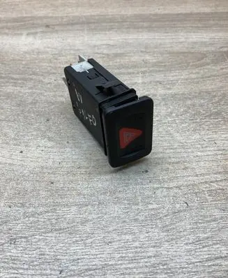 Volkswagen Golf IV Hazard light switch 1J0953235A 1J0953235B