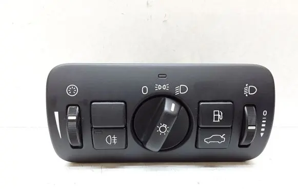 Volvo V70 Light switch 30739413