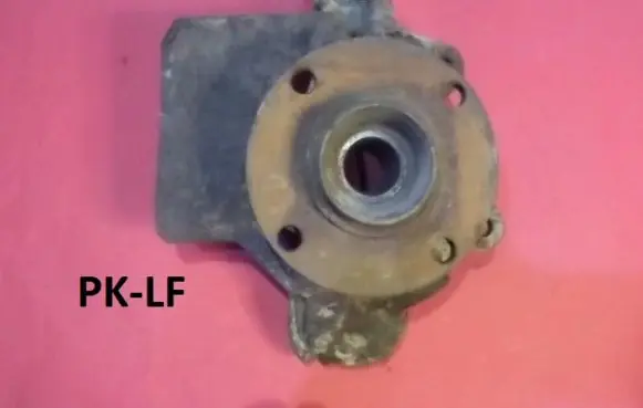 Audi 80 90 S2 B4 Front wheel hub spindle knuckle 8A0258A