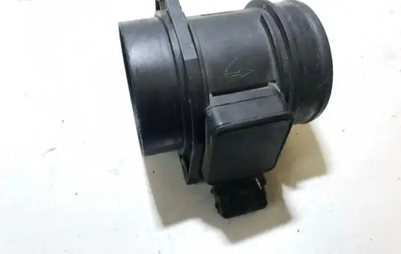 Volvo S40, V40 Mass air flow meter 7700105010b 5wk9615