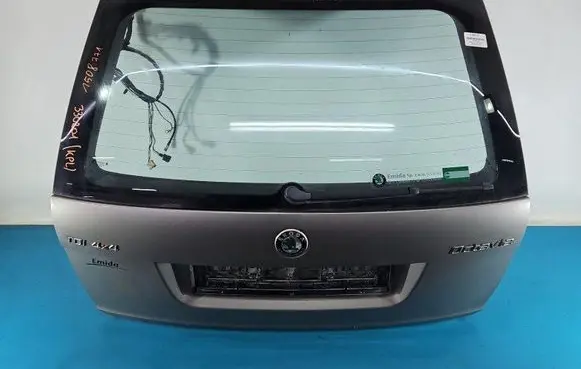 Tailgate/trunk/boot lid