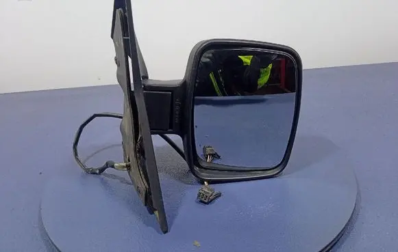 Mercedes-Benz Vito Viano W638 Front door electric wing mirror 