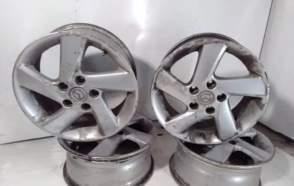 R16 alloy rim